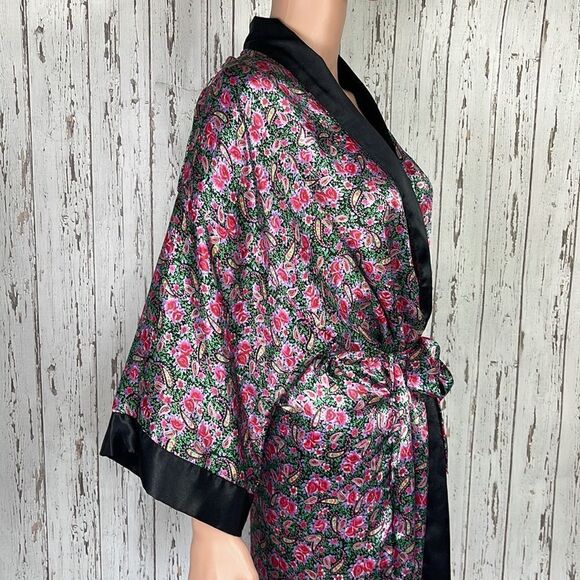 Sedú Lingerie Bathrobe  - Picture 7 of 14